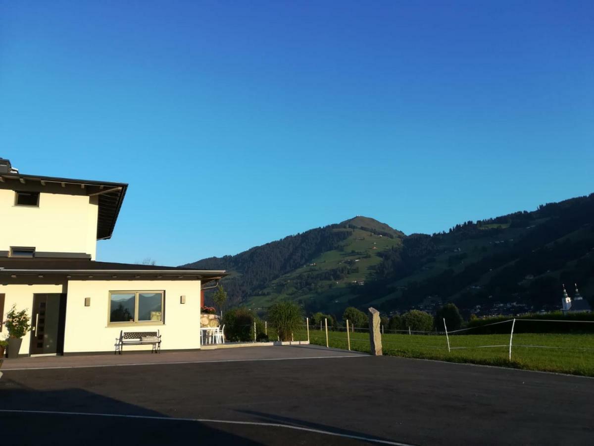 Appartement Beate Brixen im Thale Esterno foto